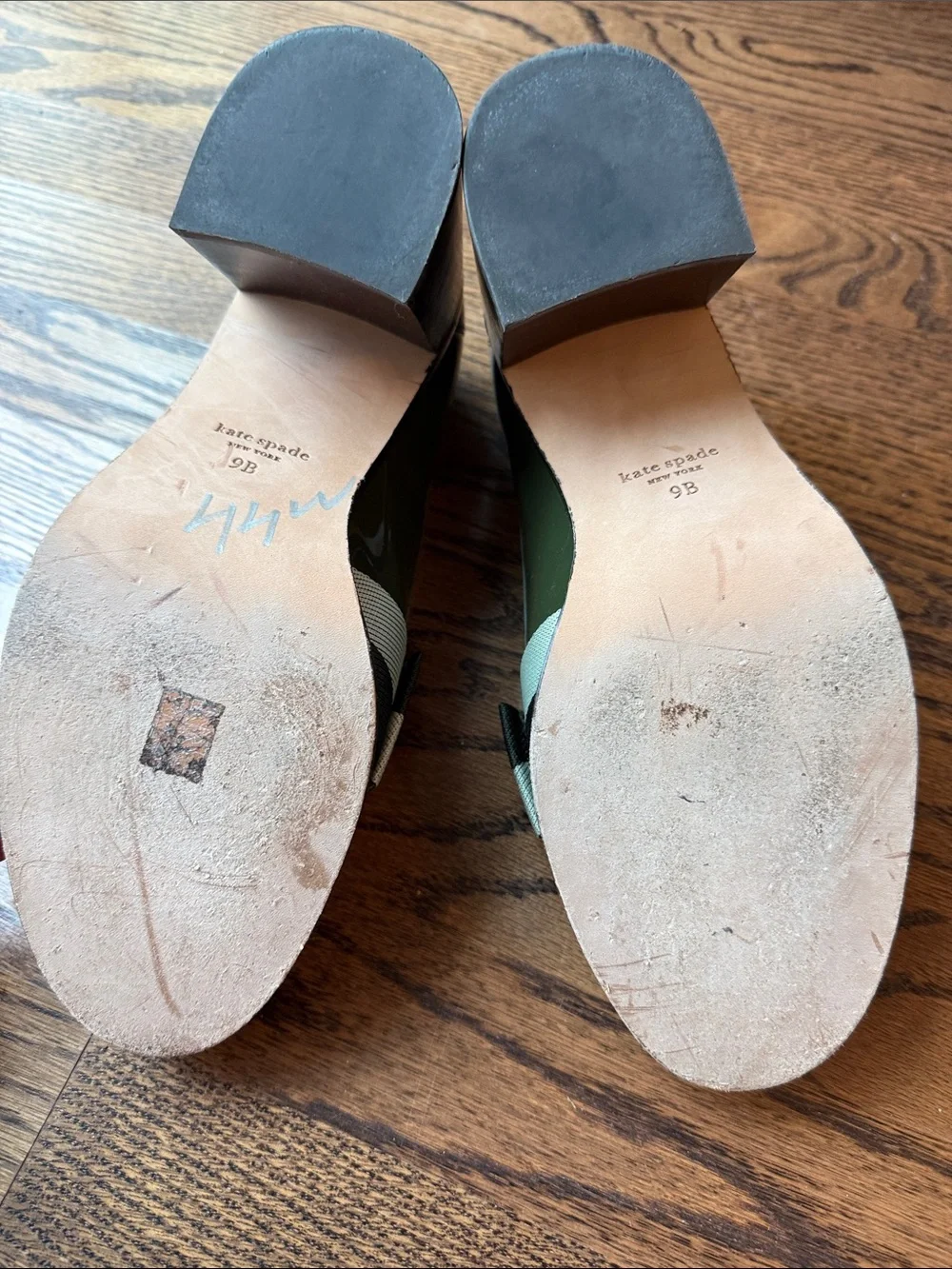 kate spade Leandra Olive Patent Loafers with Two-Tone Bow size 9B